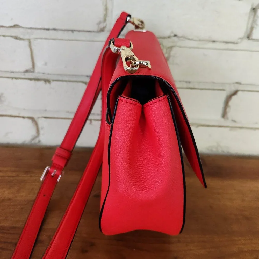 Like New Kate Spade Small Birdie Cameron Street Crossbody Bag Purse